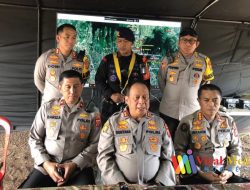 Kapolda Jabar Mengimbau Tokoh Masyarakat Dan Warga Untuk Bahu-Membahu Dalam Penanggulangan Gempa Di Cianjur