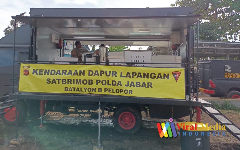 Food Truck Brimob Mengantarkan 18 Ribu Paket Sembako