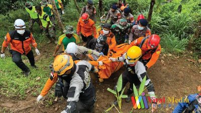 Jenazah Yang Terkubur Berhasil Dievakuasi