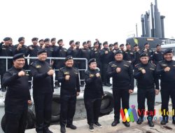 Kasad Menerima Brevet Hiu Kencana Sebagai Warga Negara Kehormatan Kapal Selam TNI Angkatan Laut