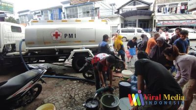 PMI Gandakan Pasokan Air Bersih di Cianjur