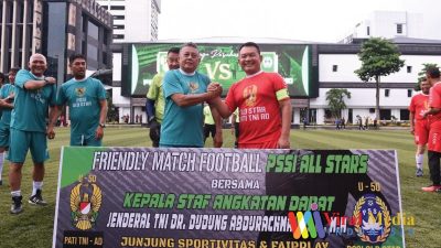 Laga Persahabatan Pati TNI AD vs PSSI Legends Old Stars