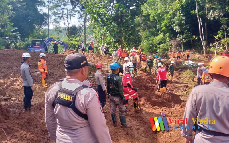 Polisi Sedang Mencari Korban Hilang