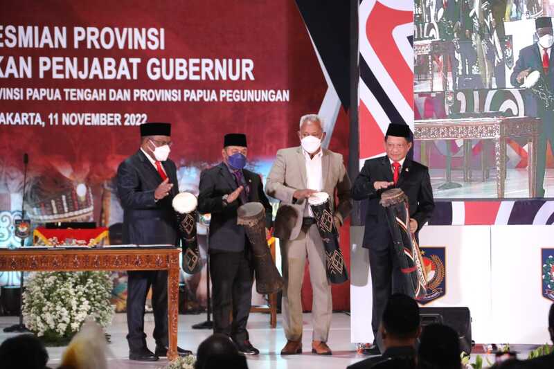 Membangun Stabilitas di 3 DOB Papua