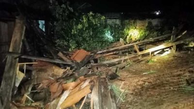 Rumah Warga Grobogan Rusak Berat Akibat Angin Kencang