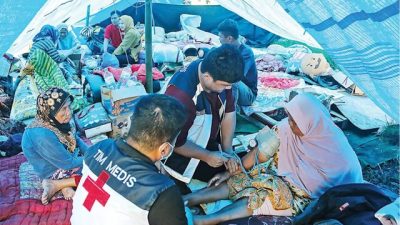 Pengungsi dan Relawan di Cianjur Positif COVID-19