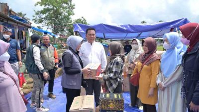 DWP BNPB Memberikan Bantuan Kepada Warga Cianjur