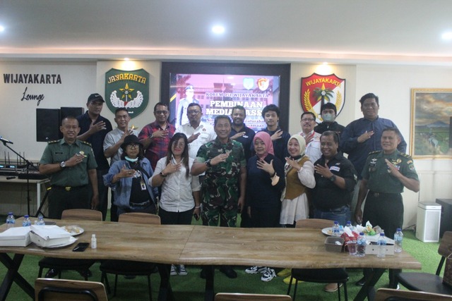 Danrem 051/Wkt Silaturahmi dengan Awak Media