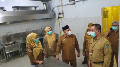 Lakukan Inspeksi Lapangan, Kepala BSKDN Apresiasi Inovasi Pengolahan Limbah Medis di Sumbar