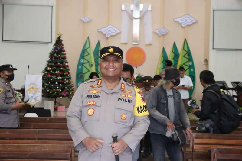 Kapolres Demak Cek Pos Pengamanan dan Gereja