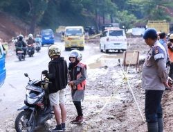 Polisi Mengimbau Warga Untuk Tidak Mengambil Foto/Video Di Lokasi Evakuasi Gempa Cianjur