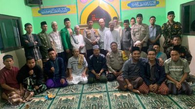 Polsek Kalideres Menghadiri Salat Subuh Berjamaah