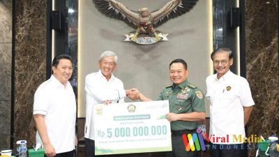 TNI AD Menyalurkan Bantuan Kepada Korban Gempa Cianjur
