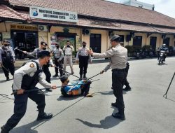 Tingkatkan Kesiapsiagaan Polres Madiun Kota Gelar Sispam Mako