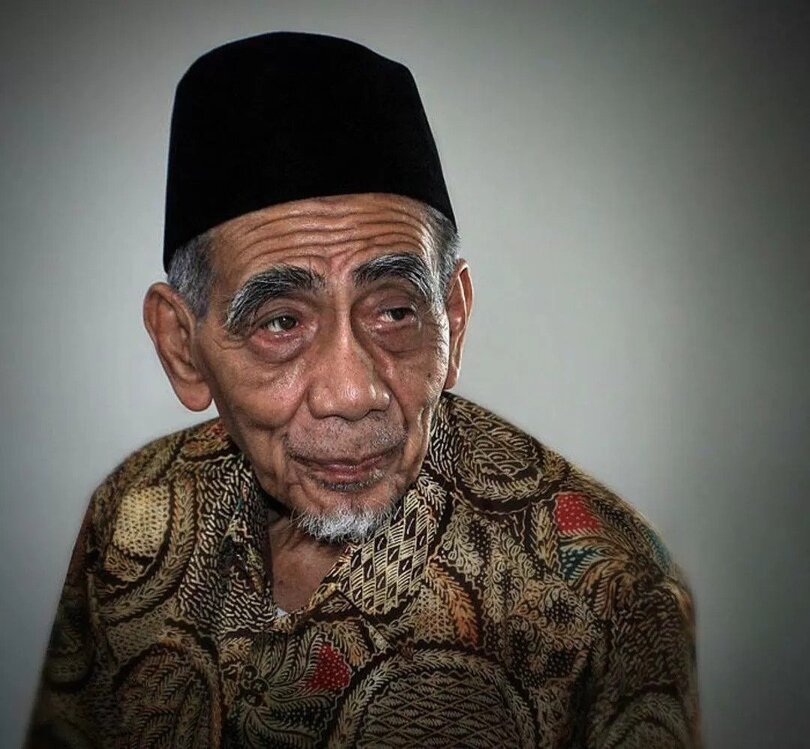Nasihat Mbah Moen: Rezeki Susah dan Seret