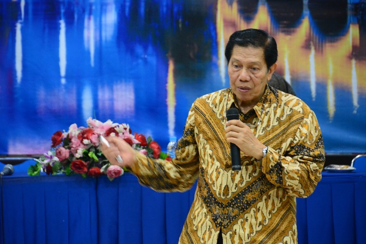 Prof Dr Puruhito
