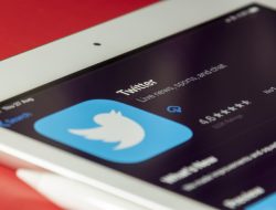 Viral: Pengguna Twitter Dipecat Usai Hina Video Jokowi Senyum, Gibran Beri Tanggapan