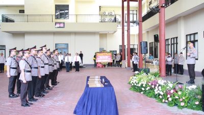 Viral: Kapolres Metro Jakpus Pimpin Serah Terima Jabatan dan Mengambil Sumpah 4 Pejabat Utama dan 4 Kapolsek