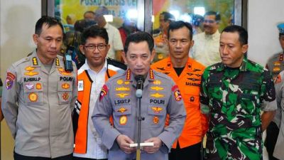 Viral: Kapolri Tinjau Evakuasi Kapolda Jambi dan Rombongan, Apresiasi Kerja Keras Tim Gabungan