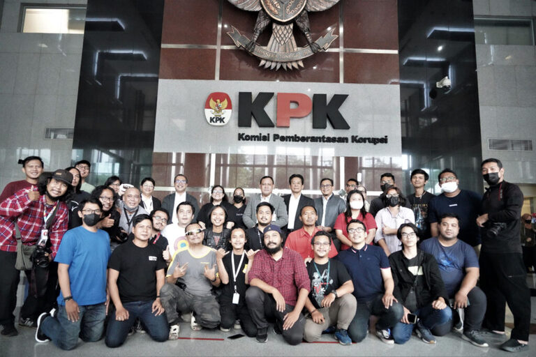 Pers Pahlawan Pemberantas Korupsi di Indonesia