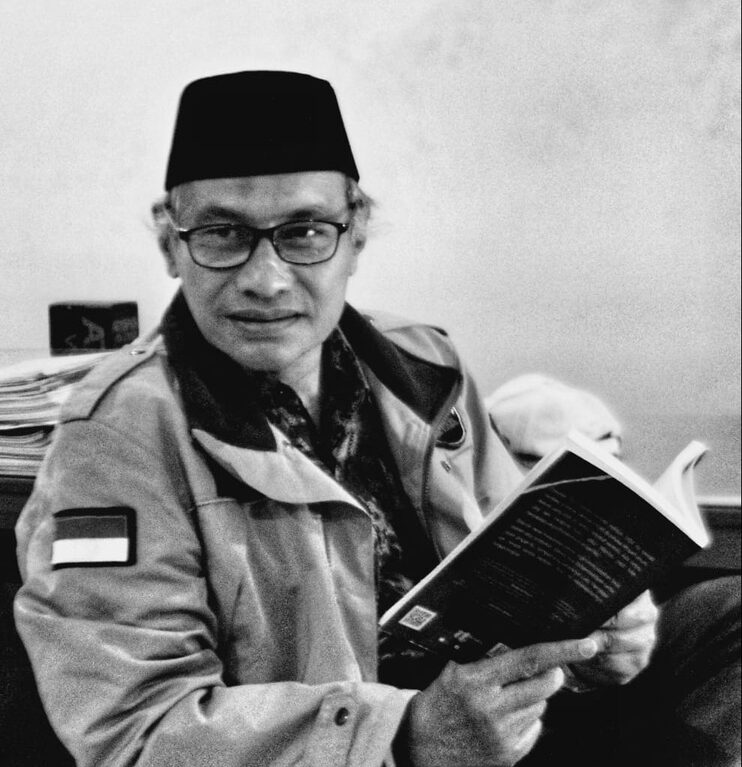 Memberi Angin PKI