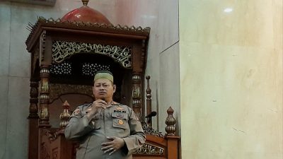 Curhat Subuh, Kapolsek Kalideres Imbau Jaga Kamtibmas di Masjid Jamie Halimatul Huda