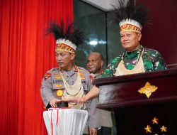 Viral: Ratas Bareng Presiden, Kapolri Tegaskan TNI-Polri Kawal Seluruh Kebijakan di Papua