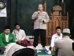 Viral: Polsek Kalideres Giat Sholat Tarawih Keliling dan Berikan Imbauan