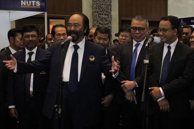 Konsistensi Surya Paloh