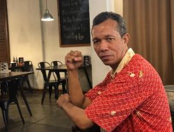 Viral: Syariat Versus Sekuler