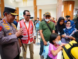 Viral: Bandara Juanda, Kapolri Minta Pemudik Lapor ke Posko Mudik Jika ada Keluhan