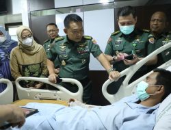 Viral Kasad Jenguk Prajurit Korban Penyerangan KST Papua di RSPAD