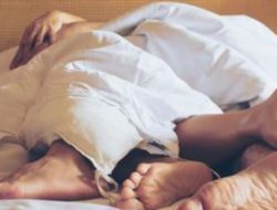 Viral : Seorang Istri Diduga Dijadikan Selingkuhan Oknum Pengusaha di Wakatobi dan Foto Tak Senonohnya Diviralkan di Medso