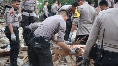 Stop Multi Fungsi Polisi