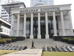 MK Alat Kepentingan Politik