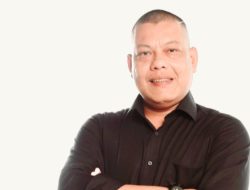 KADAFI : STATUS BUNGA YANG TERUS DIKENAKAN OLEH BANK KEPADA DEBITUR SETELAH KREDIT MACET TIDAK DIBENARKAN OLEH HUKUM