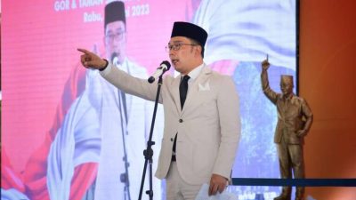 Batalkan Pembangunan Patung Soekarno