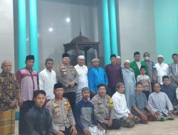 Viral: Ciptakan Wilayah Aman dan Kondusif, Kapolsek Kalideres Sholat Subuh Berjama’ah serta Himbau Kamtibmas