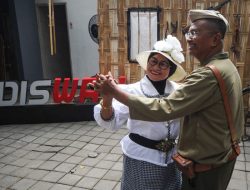 Viral: Open House