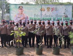 Viral: Polri Lestarikan Negeri, Polresta Bandara Soetta Gelar Penanaman Pohon