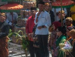 Ganjar Bertemu Ribuan Relawan di Kabupaten Karanganyar: Jangan Berdiri di Dua Kaki