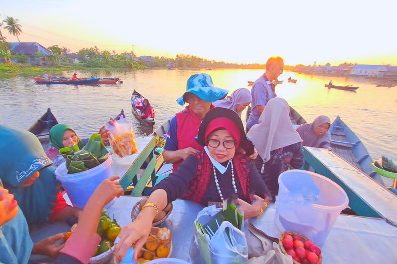 Pasar Apung