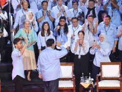 Menunggu Godot Dan Menunggu Gibrot