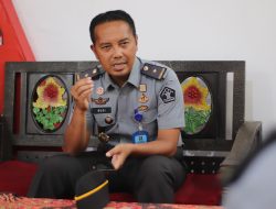 Tahun 2024 Menuju WBK/WBBM, Jajaran Pejabat Struktural Lapas Kediri Gelar Rapat ZI