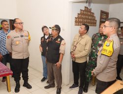 Sampaikan Pesan Kamtibmas Kapolres Metro Jakut Kunjungi Posko Pokdarkamtibmas Warakas
