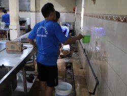 Pertahankan Kualitas Laik Hygiene, Lapas Kediri Rutin Membersihkan Dapur