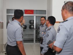 Kadiv Yankum dan HAM Tilik Ke Lapas Kediri