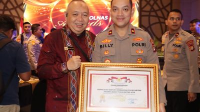 Polsek Kembangan Terima Penghargaan di Kompolnas Awards 2024 Berkat Inovasi “Polisi Mengajar”