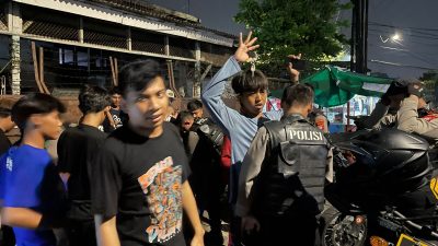 Hendak Tawuran, Polisi Amankan 13 Remaja 2 Celurit di Sita