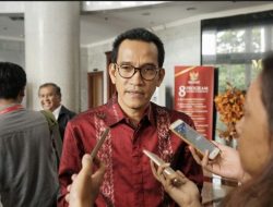 Munas Golkar Digugat,Ke PN Jakbar Dan PTUN. Refly Harun Beberkan Kepengurusan Bahlil Bisa Berpotensi Tak Diakui